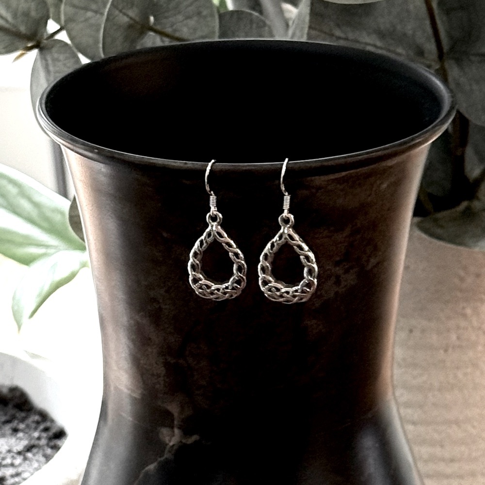 925 Sterling Silver Celtic Dangle Earrings! NEW!